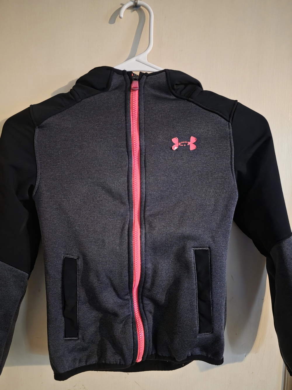 Under Armour Girls Gray & Black Jacket with Pink Zip